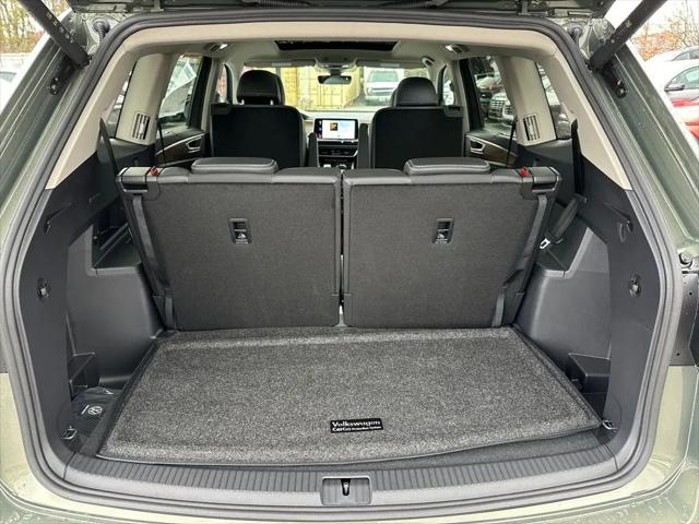 2026 Volkswagen Atlas SE with Technology