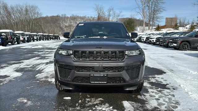 2026 Jeep Grand Cherokee Altitude 4x4