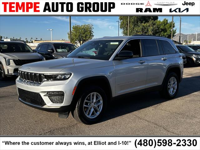 2024 Jeep Grand Cherokee Laredo X 4x4 2024 Jeep Grand Cherokee Laredo X 4x4