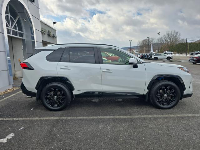 2023 Toyota RAV4 Hybrid SE