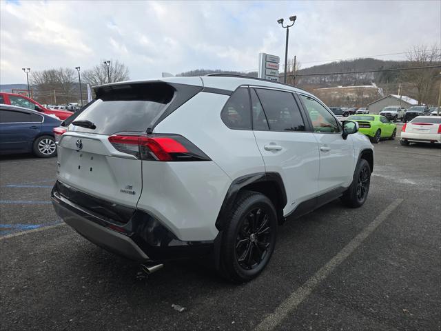 2023 Toyota RAV4 Hybrid SE