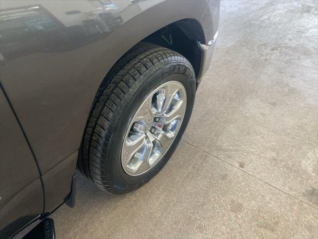 2021 Ram 1500 Big Horn Crew Cab 4x4 6'4" Box