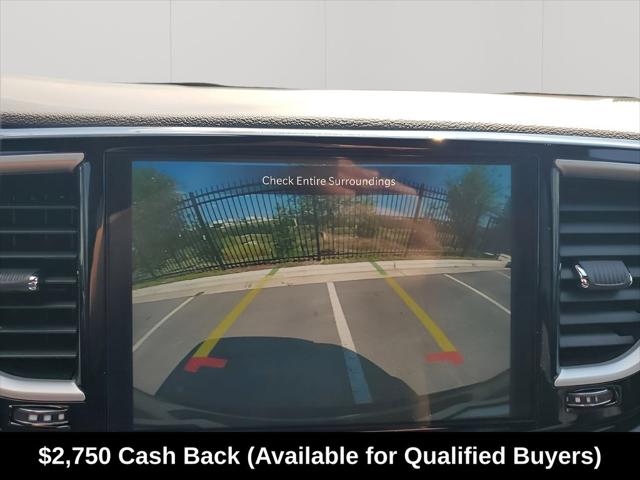 2026 Chrysler Voyager LX
