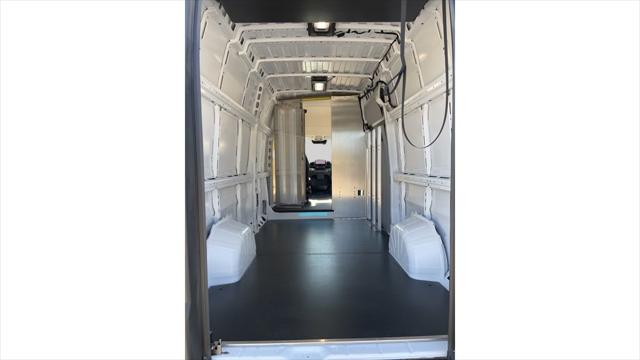 2025 Ram ProMaster Step Van Super High Roof 159" WB EXT