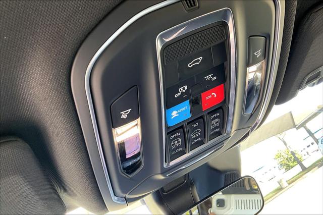 2025 Jeep Grand Cherokee L Limited 4x4