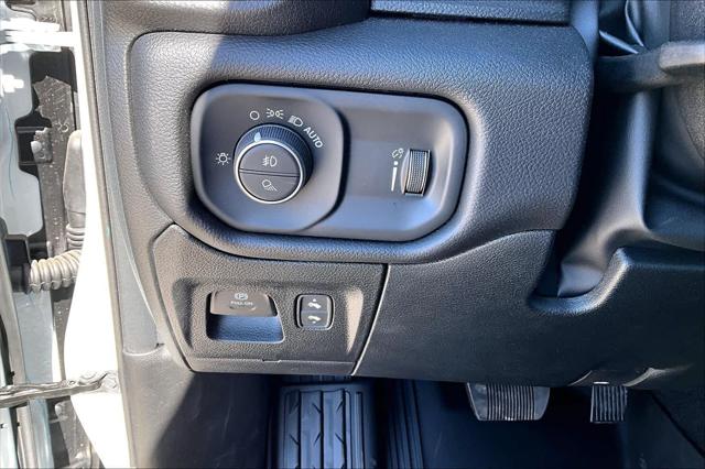 2026 Ram 1500 Big Horn Crew Cab 4x4 5'7" Box