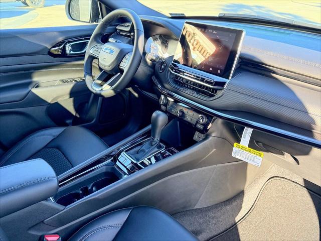 2026 Jeep Compass COMPASS LATITUDE ALTITUDE 4X4 2026 Jeep Compass COMPASS LATITUDE ALTITUDE 4X4