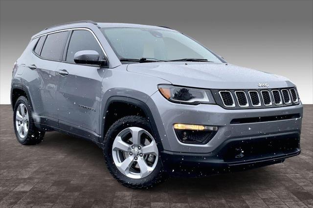 2017 Jeep New Compass Latitude 4x4 2017 Jeep New Compass Latitude 4x4