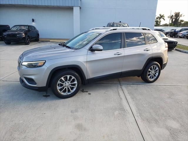 2021 Jeep Cherokee Latitude Plus FWD 2021 Jeep Cherokee Latitude Plus FWD