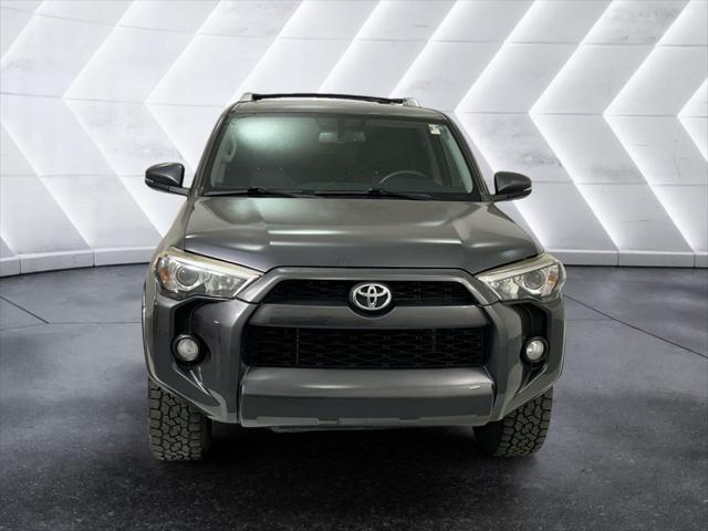 2016 Toyota 4Runner SR5 2016 Toyota 4Runner SR5