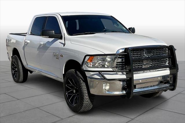 2019 RAM 1500 Classic Big Horn Crew Cab 4x4 57 Box 2019 RAM 1500 Classic Big Horn Crew Cab 4x4 57 Box