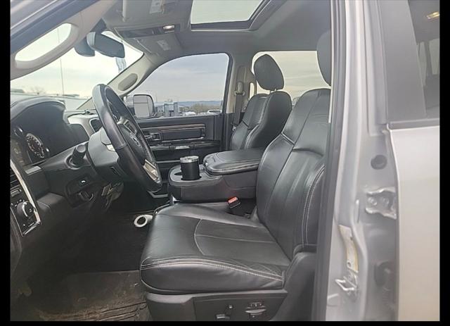 2018 RAM 2500 Laramie Crew Cab 4x4 64 Box 2018 RAM 2500 Laramie Crew Cab 4x4 64 Box