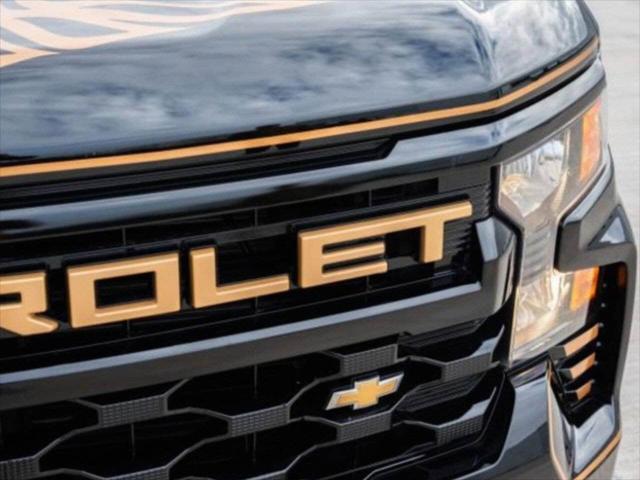 2023 Chevrolet Silverado 1500 2WD Crew Cab Short Bed Custom 2023 Chevrolet Silverado 1500 2WD Crew Cab Short Bed Custom