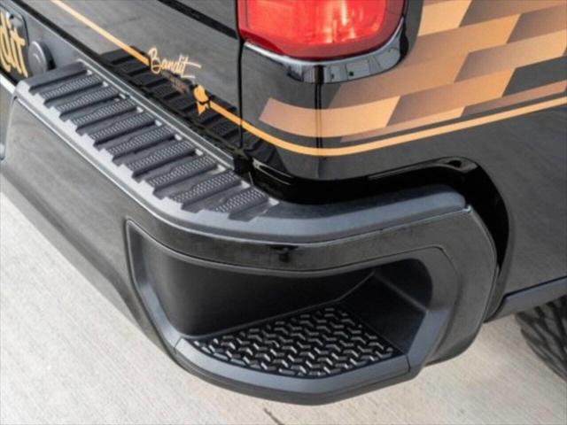 2023 Chevrolet Silverado 1500 2WD Crew Cab Short Bed Custom 2023 Chevrolet Silverado 1500 2WD Crew Cab Short Bed Custom