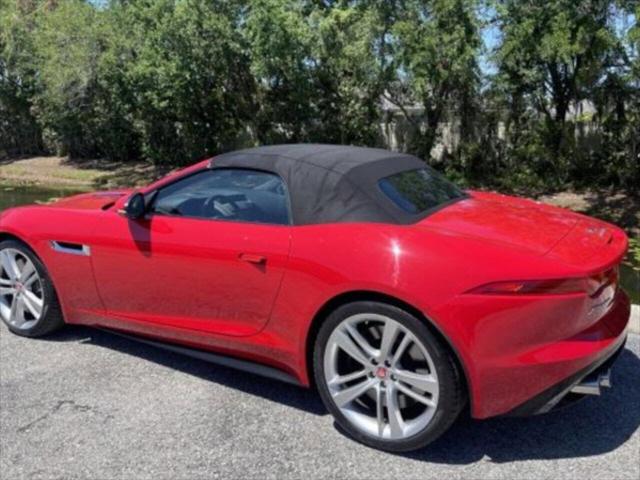2015 Jaguar F-TYPE V8 S 2015 Jaguar F-TYPE V8 S