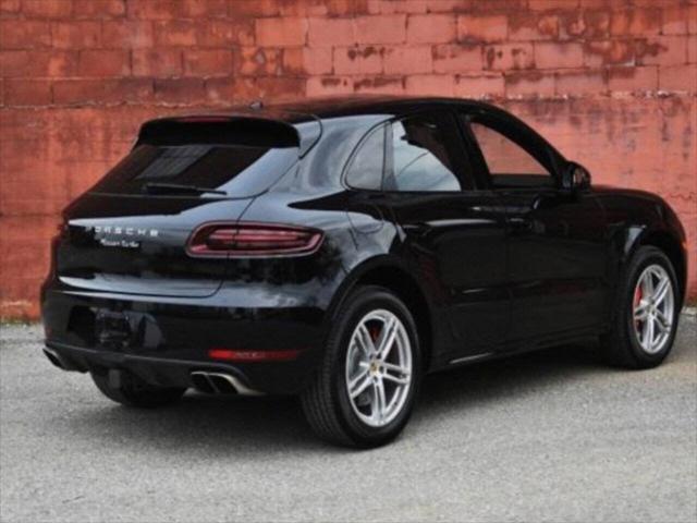 2017 Porsche Macan Turbo 2017 Porsche Macan Turbo