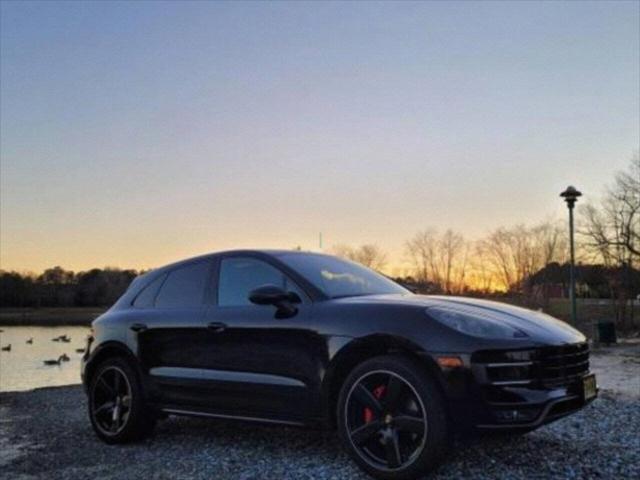 2016 Porsche Macan Turbo 2016 Porsche Macan Turbo
