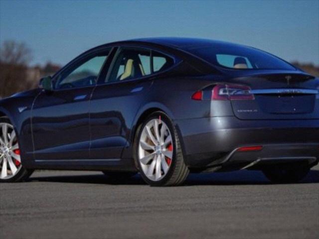 2015 Tesla Model S 2015 Tesla Model S