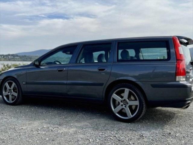 2004 Volvo V70 2004 Volvo V70