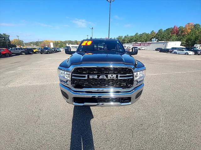 2024 RAM 3500 Tradesman Crew Cab 4x4 8 Box 2024 RAM 3500 Tradesman Crew Cab 4x4 8 Box