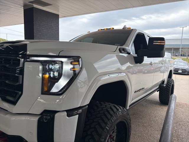 2025 GMC Sierra 2500HD 4WD Crew Cab Standard Bed AT4 2025 GMC Sierra 2500HD 4WD Crew Cab Standard Bed AT4