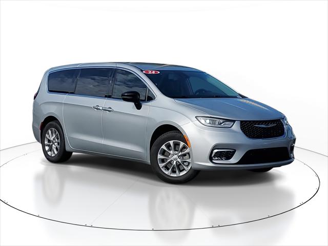 2024 Chrysler Pacifica Touring L AWD