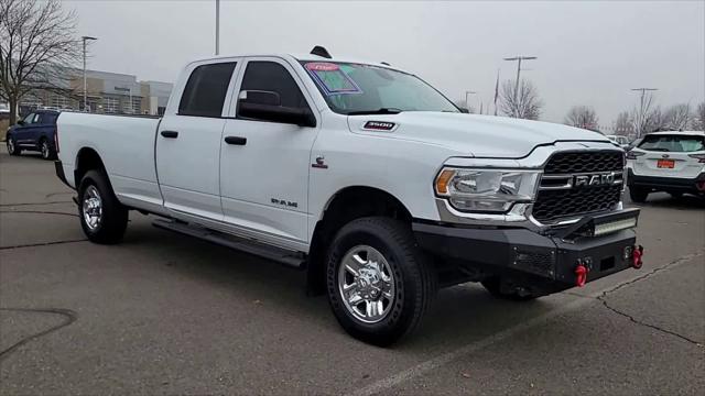 2022 RAM 3500 Tradesman Crew Cab 4x4 8 Box 2022 RAM 3500 Tradesman Crew Cab 4x4 8 Box