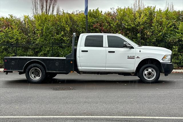 2017 RAM 3500 Chassis Tradesman/SLT/Laramie