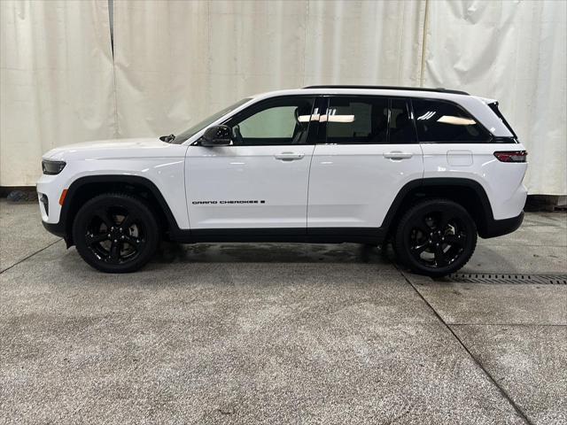 2023 Jeep Grand Cherokee Altitude 4x4