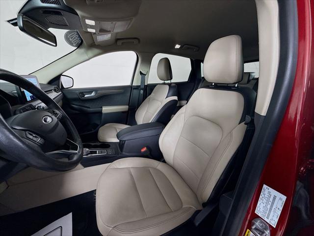 2020 Ford Escape Titanium Hybrid 2020 Ford Escape Titanium Hybrid