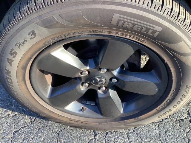 2019 RAM 1500 Classic Warlock Crew Cab 4x4 57 Box 2019 RAM 1500 Classic Warlock Crew Cab 4x4 57 Box