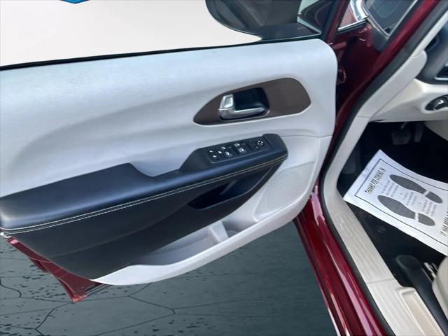 2021 Chrysler Voyager LXI