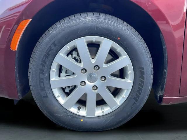 2021 Chrysler Voyager LXI
