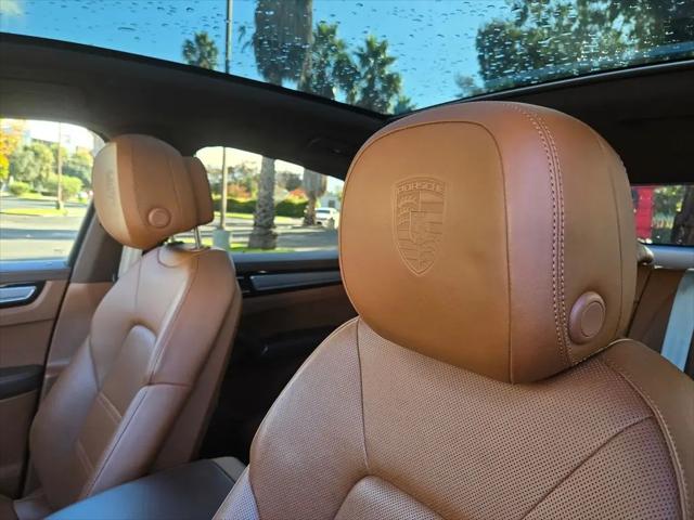 2023 Porsche Cayenne E-Hybrid Platinum Edition