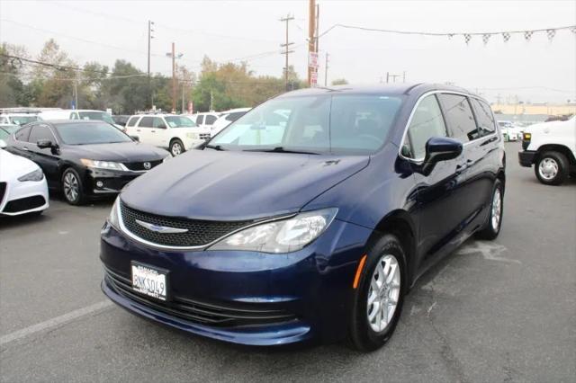 2020 Chrysler Voyager LX