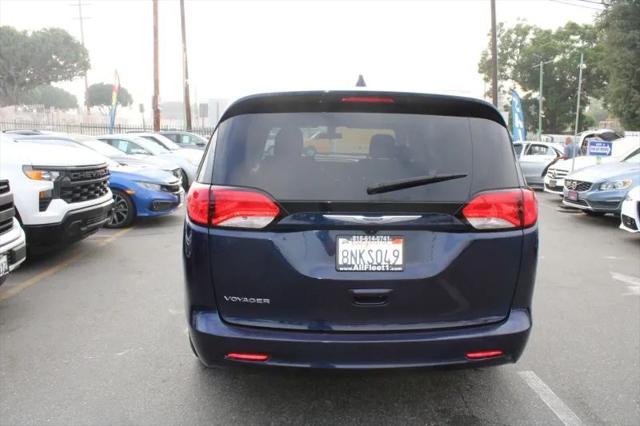 2020 Chrysler Voyager LX