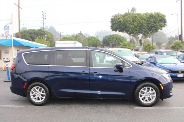2020 Chrysler Voyager LX