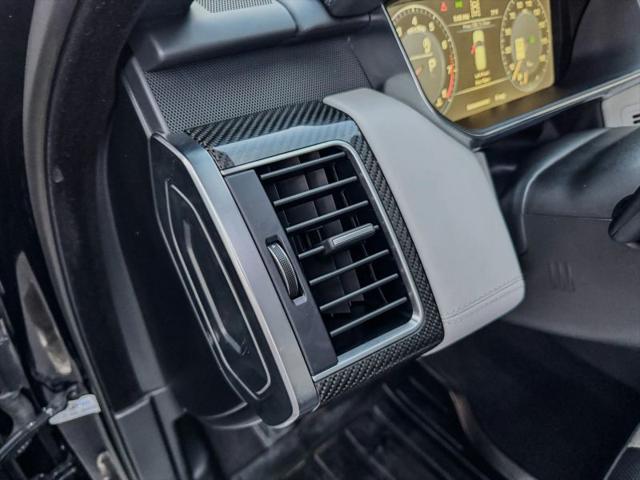 2015 Land Rover Range Rover Sport 5.0L V8 Supercharged SVR