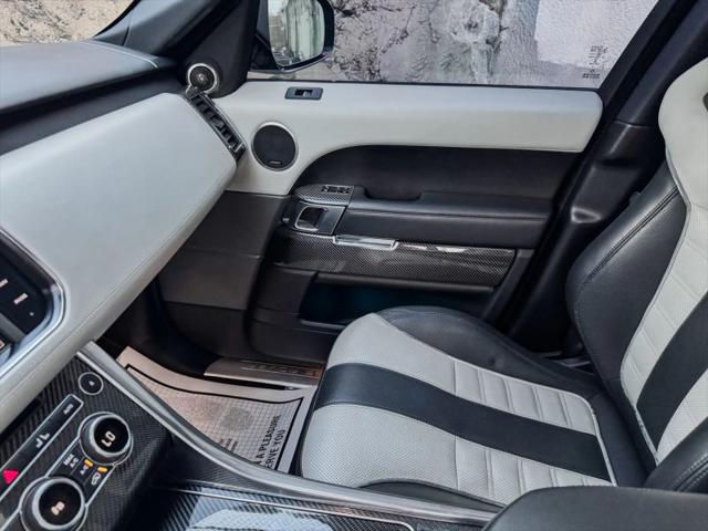 2015 Land Rover Range Rover Sport 5.0L V8 Supercharged SVR