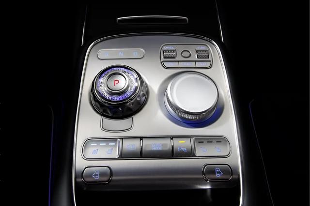 2024 Genesis G90 3.5T e-SC AWD