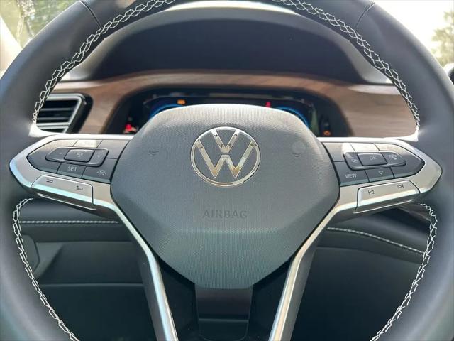 2026 Volkswagen Atlas SE with Technology