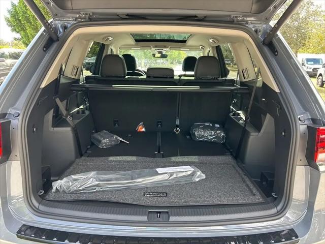 2026 Volkswagen Atlas SE with Technology