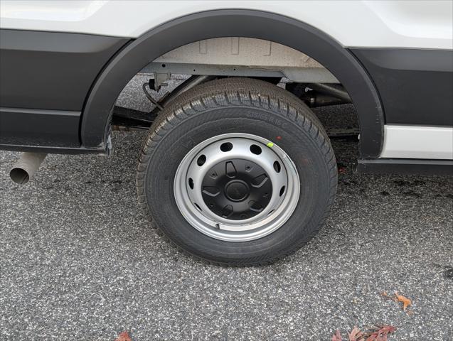 2026 Ford Transit Cargo Van T-250 148" Med Rf 9150 GVWR RWD