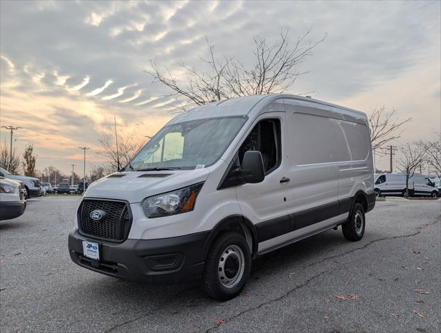 2026 Ford Transit Cargo Van T-250 148 Med Rf 9150 GVWR RWD