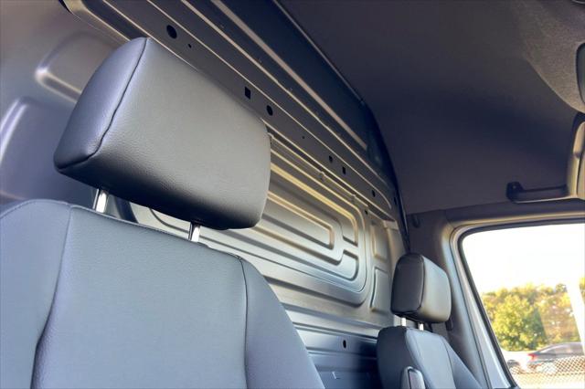2026 Mercedes-Benz Sprinter 2500 High Roof 4-Cyl Diesel