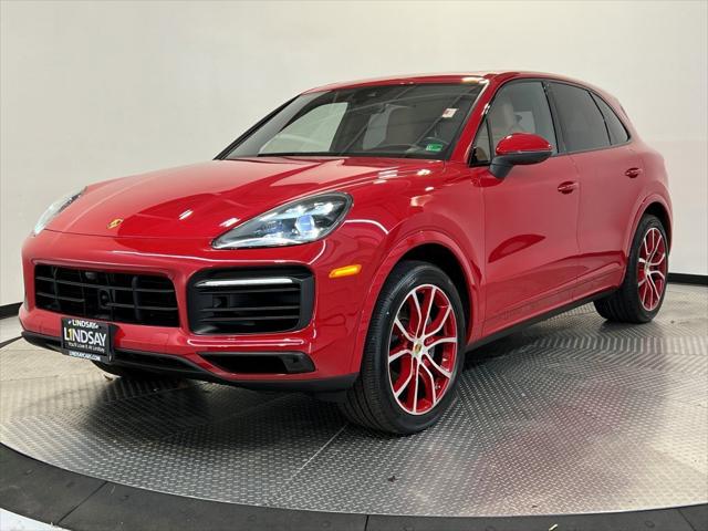 2022 Porsche Cayenne S