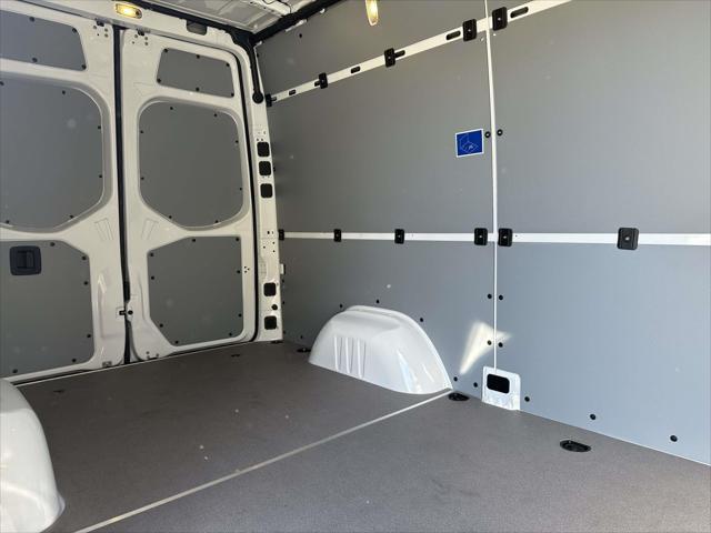 2026 Mercedes-Benz Sprinter 2500 2500 Standard Roof I4 Diesel 144"" RWD