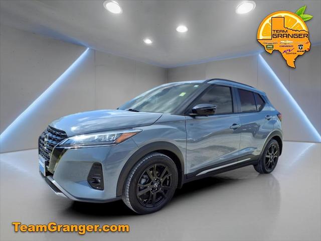 2022 Nissan Kicks SR Xtronic CVT 2022 Nissan Kicks SR Xtronic CVT