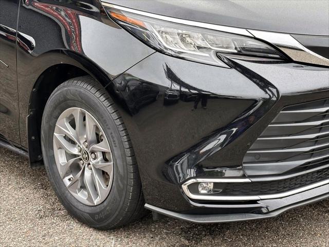 2022 Toyota Sienna XLE [7]