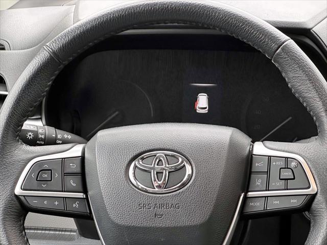 2022 Toyota Sienna XLE [18]